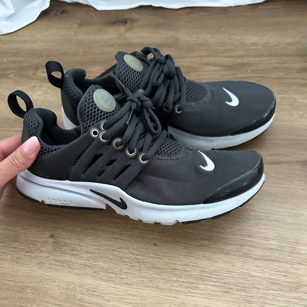 Nike Prestos